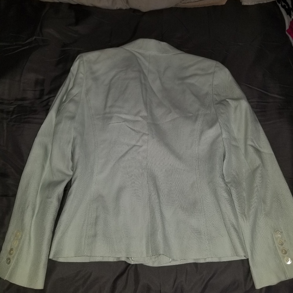 Blazer - Picture 2 of 4